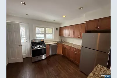 75 Elmwood Drive, Elmwood Park, NJ 07407 - Photo 9