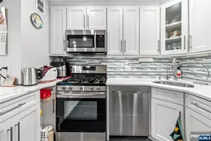 555 North Ave 6N, Fort Lee, NJ 07024 - Photo 1