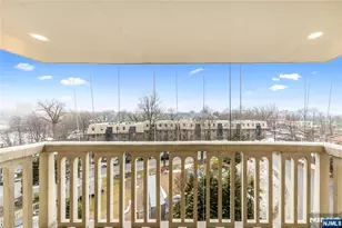 555 North Ave 6N, Fort Lee, NJ 07024 - Photo 15