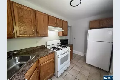 44 Gates Avenue 2 #2, Montclair, NJ 07042 - Photo 3