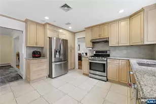 35 Farrington St, Closter, NJ 07624 - Photo 17