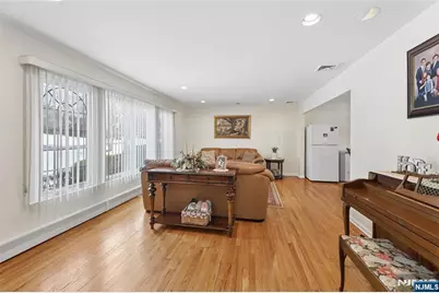 35 Farrington Street, Closter, NJ 07624 - Photo 3