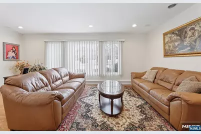 35 Farrington Street, Closter, NJ 07624 - Photo 5