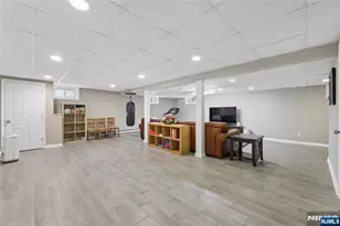 35 Farrington St, Closter, NJ 07624 - Photo 37