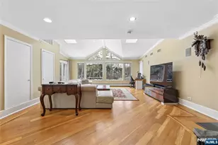 35 Farrington St, Closter, NJ 07624 - Photo 9