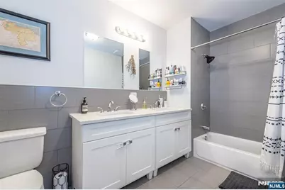 90 Clinton 206 #206, Newark, NJ 07114 - Photo 17