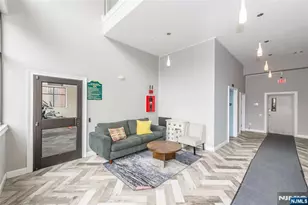 90 Clinton 206, Newark, NJ 07114 - Photo 5