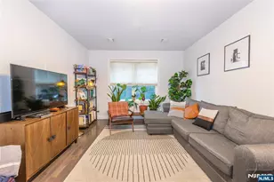 90 Clinton 206, Newark, NJ 07114 - Photo 7