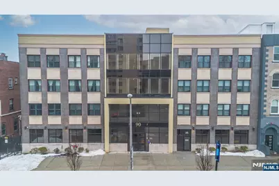 90 Clinton 206 #206, Newark, NJ 07114 - Photo 3