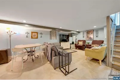 258 Ross Avenue, Hackensack, NJ 07601 - Photo 33