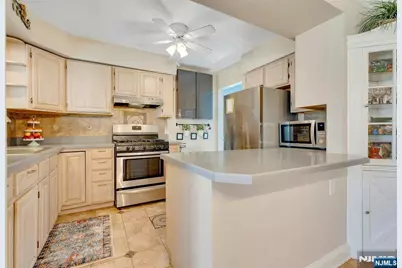 258 Ross Avenue, Hackensack, NJ 07601 - Photo 19