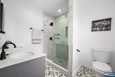 725 4th Street, Secaucus, NJ 07094 - Photo 19