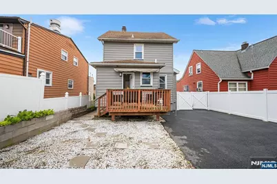 725 4th Street, Secaucus, NJ 07094 - Photo 31