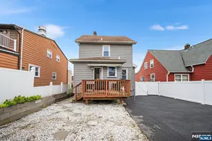 725 4th St, Secaucus, NJ 07094 - Photo 31