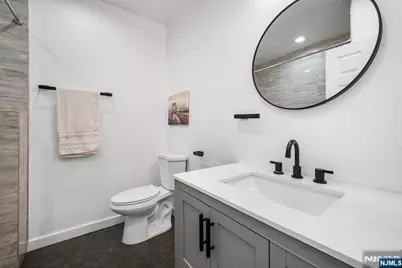 725 4th Street, Secaucus, NJ 07094 - Photo 15