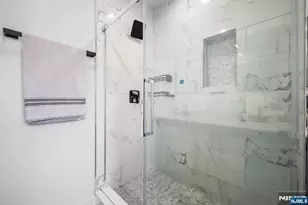 725 4th St, Secaucus, NJ 07094 - Photo 21