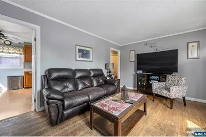 179 Prospect Street, Hasbrouck Heights, NJ 07604 - Photo 5