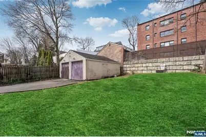 179 Prospect Street, Hasbrouck Heights, NJ 07604 - Photo 23