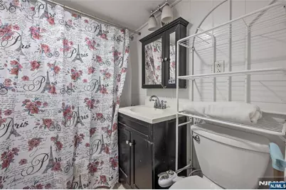 179 Prospect Street, Hasbrouck Heights, NJ 07604 - Photo 19