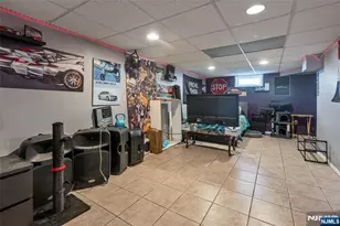 179 Prospect St, Hasbrouck Heights, NJ 07604 - Photo 17