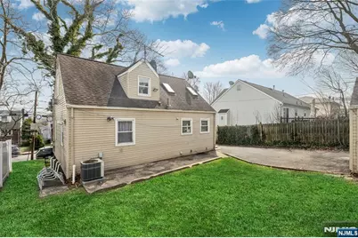 179 Prospect Street, Hasbrouck Heights, NJ 07604 - Photo 21