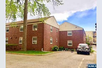 2205D Center Avenue D #D, Fort Lee, NJ 07024 - Photo 5