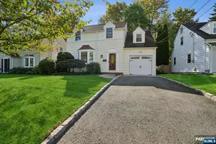 12 Meadowbrook Rd, Millburn, NJ 07078 - Photo 1