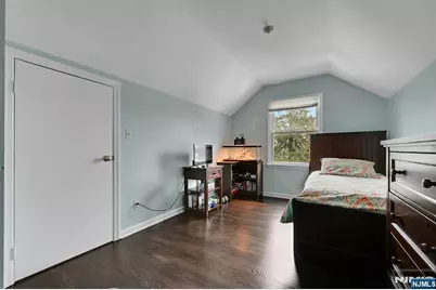 288 Schley Place, Teaneck Township, NJ 07666 - Photo 15