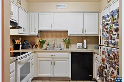 776 N 6th Street 1 #1, Newark, NJ 07114 - Photo 5