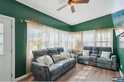 84 Richmond Street, Lodi, NJ 07644 - Photo 15