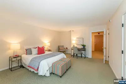 10 Smith Manor Boulevard 815 #815, West Orange Township, NJ 07052 - Photo 31
