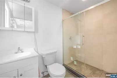 99 Van Winkle Avenue 2 #2, Clifton, NJ 07011 - Photo 13