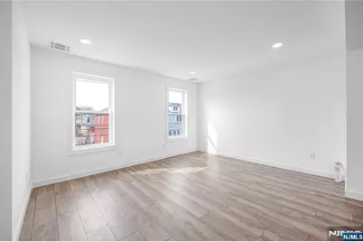 99 Van Winkle Avenue 2 #2, Clifton, NJ 07011 - Photo 7