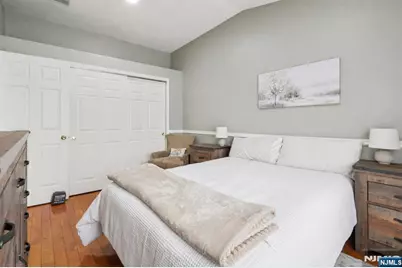 273 Roslyn Court 273 #273, West New York, NJ 07093 - Photo 15