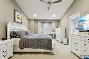 273 Roslyn Ct 273, West New York, NJ 07093 - Photo 17