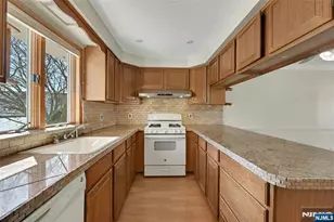 48 Garwood Ct 2, Garfield, NJ 07026 - Photo 5