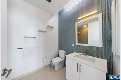 50 Dey Street 426 #426, Jersey City, NJ 07306 - Photo 15