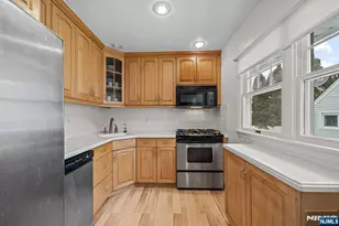 784 Cherry St, New Milford, NJ 07646 - Photo 7