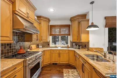 122 Brewster Road, Wyckoff Township, NJ 07481 - Photo 15