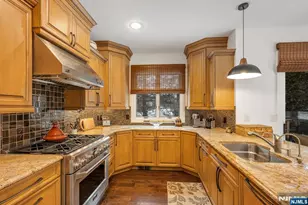 122 Brewster Rd, Wyckoff Township, NJ 07481 - Photo 15