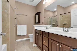 17 Jasmine Ln 1109, Garfield, NJ 07026 - Photo 17