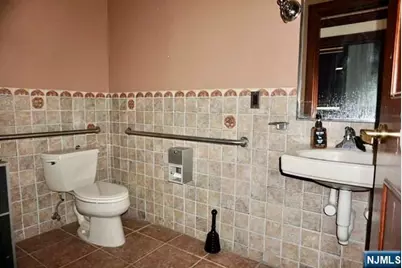 328 Broad Avenue, Leonia, NJ 07605 - Photo 9