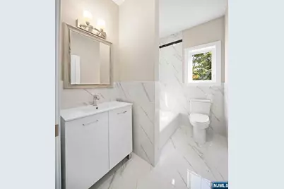 780 Edgewood Lane B #B, Cliffside Park, NJ 07010 - Photo 11