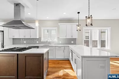 780 Edgewood Lane B #B, Cliffside Park, NJ 07010 - Photo 3