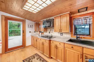 121 Bearfort Rd, West Milford, NJ 07480 - Photo 23