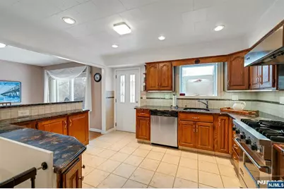 48 Deerfield Road, Wayne, NJ 07470 - Photo 11