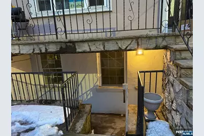 105 Storms Avenue 8001 #8001, Jersey City, NJ 07306 - Photo 9