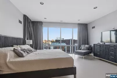 760 Undercliff, Edgewater, NJ 07020 - Photo 27