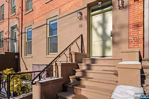 10 Bright Street 1, Jersey City, NJ 07302 - Photo 1