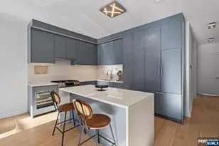 10 Bright Street 1, Jersey City, NJ 07302 - Photo 9